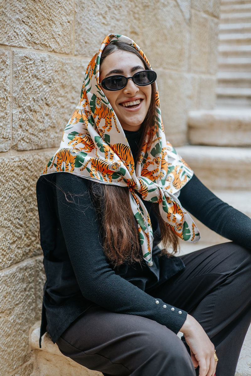 צעיף מרובע צבעי אדמה