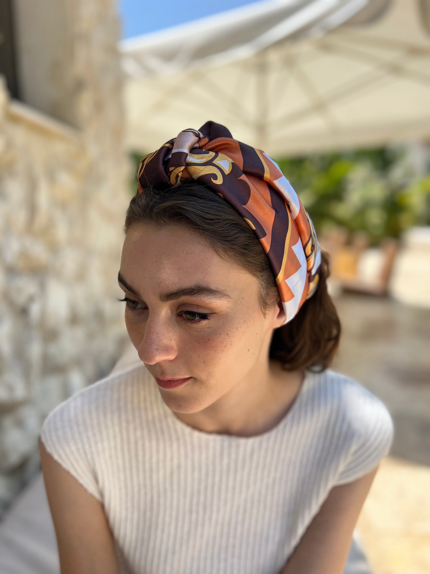 צעיף מרובע סאטן חום