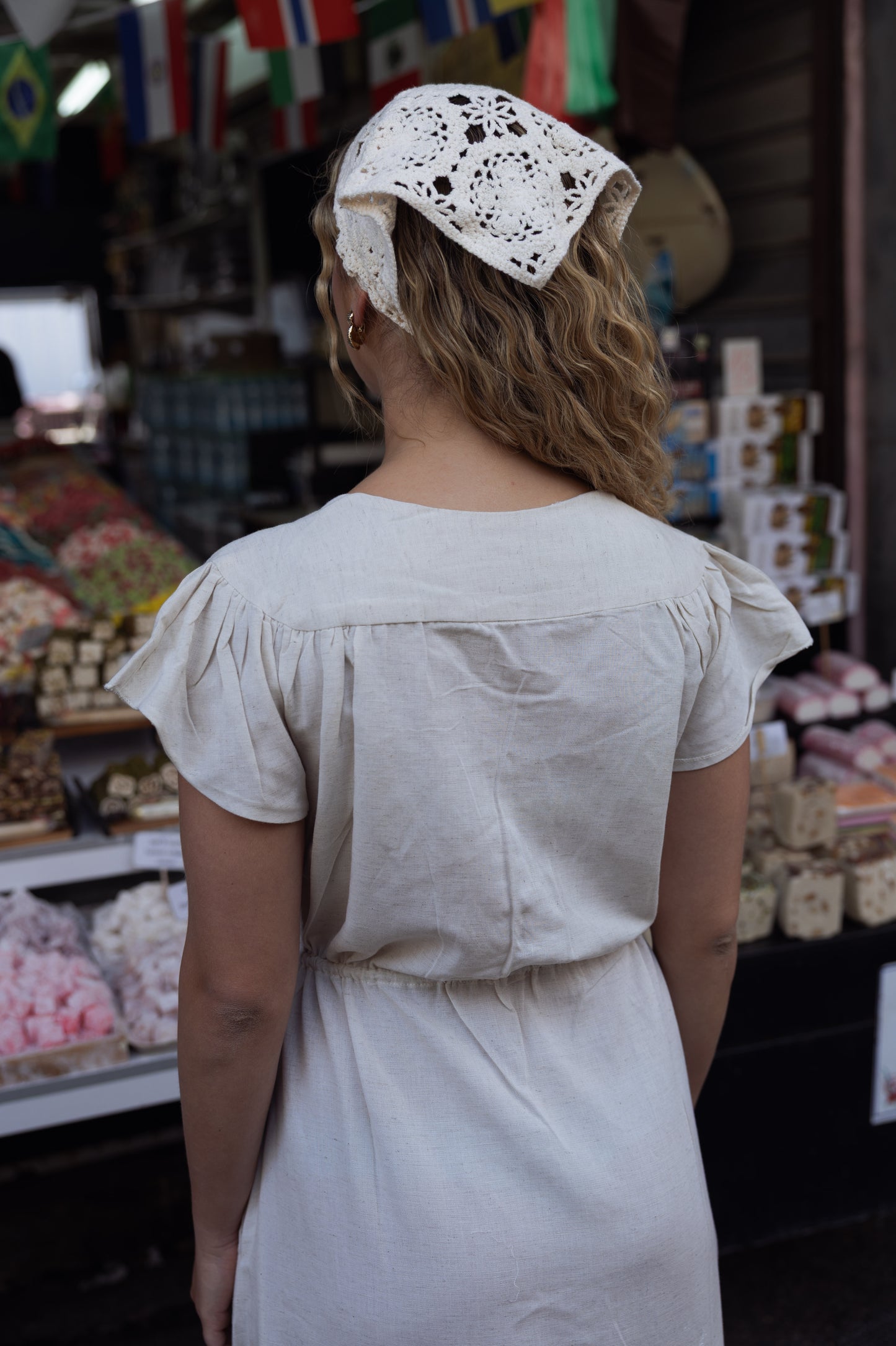 שמלת איבורי אבן