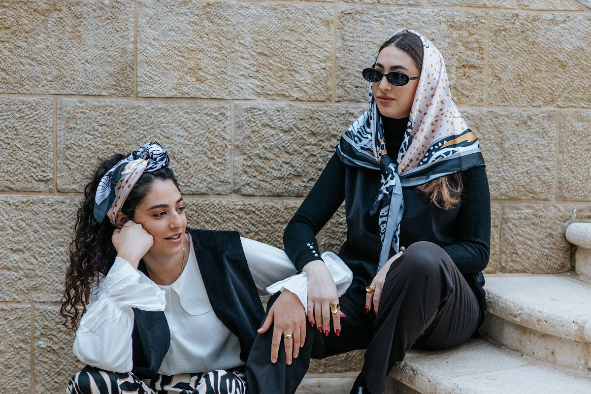 צעיף מרובע סאטן נמר