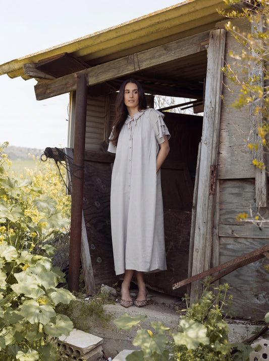 שמלת אריאה אבן